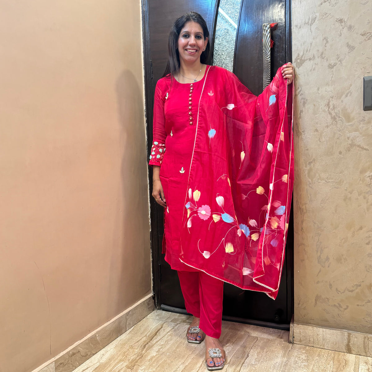 Floral Radiance Red Kurta Ensemble